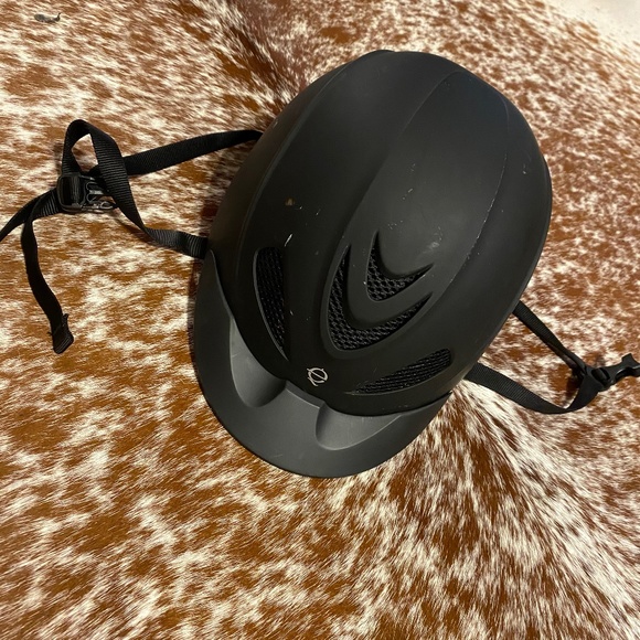 Troxel Liberty low profile riding helmet - Picture 1 of 4